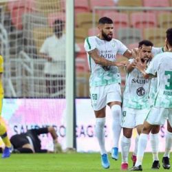 قطار الهلال يدهس ضمك بالدوري للسعودي