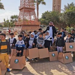 بالصور…محافظ صامطة زعلة يعزي مدير شرطة أحد المسارحة في وفاة والده