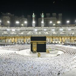 المتحدث الرسمي لشؤون الحرمين : إيقاف إجراءات التباعد في المسجد الحرام والمسجد النبوي بدءاً من صلاة فجر اليوم