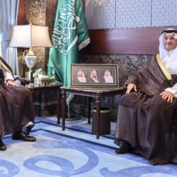 أمير تبوك يستقبل سفير مملكة البحرين لدى المملكة