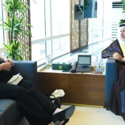 أمير الباحة يستقبل مدير جوازات المنطقة ويطلع على أجهزة الدعم المساندة
