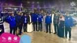 شاهد.. لاعبو الهلال بجوار سياراتهم الجديدة في معرض الرياض للسيارات